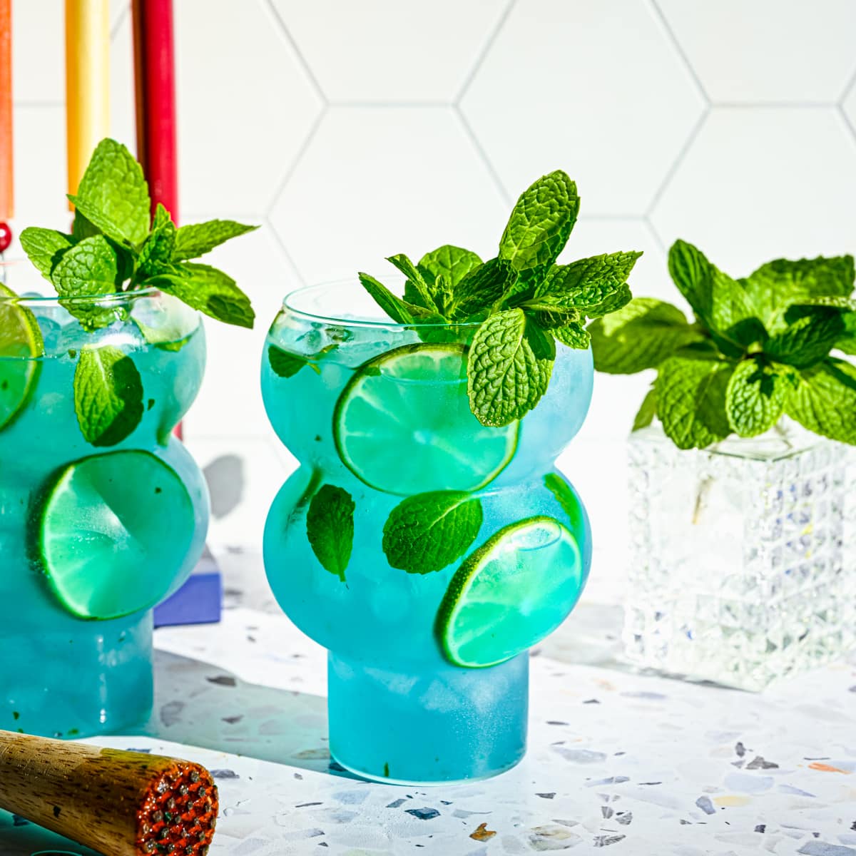 https://www.crowdedkitchen.com/wp-content/uploads/2023/03/Blue-Mojito-9.jpg